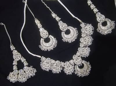 Silver colored Artificial Bridal Jewellery Set