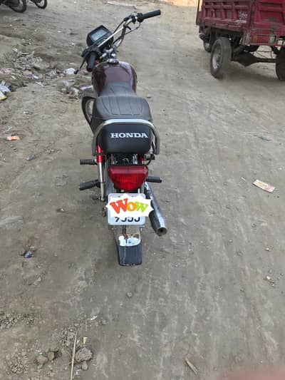 bilkul new condition hai  all documents available and biomatic  bhi ha