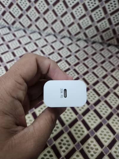 20W Adapter Type C To Type C