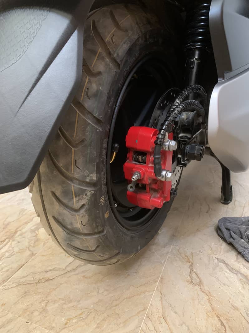 Revoo e52 model 2025 5