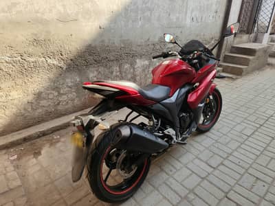 Suzuki Gixxer