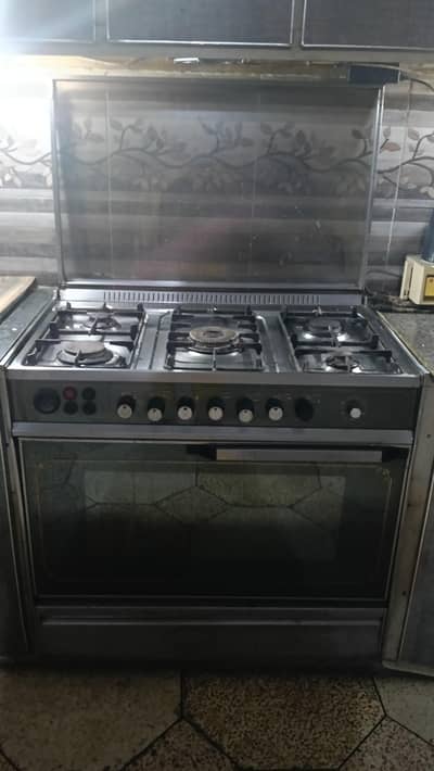 Italian imported cooking range