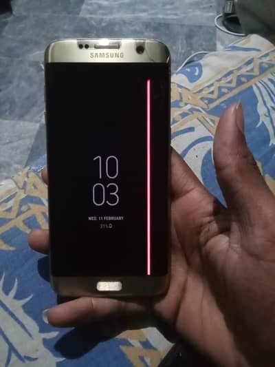 Samsung 7 edge 4GB ram 32GB memory minor glass break