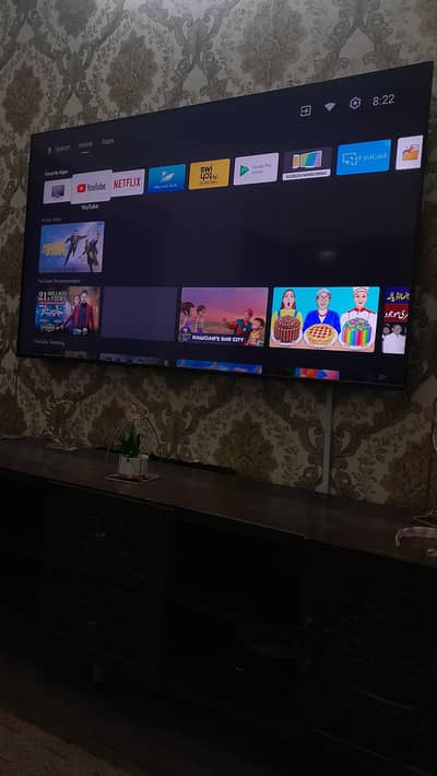 65 haier led with cmplet box