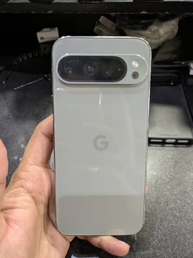 Google 16 GB 512 GB with Box 10 by 10