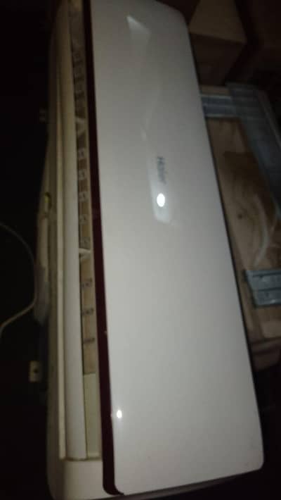 7 peecs Haier  2 ton new condition