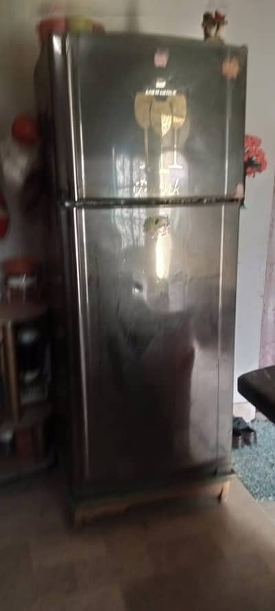 1 dore 2 or dore Haier company silver colour 1 handed used