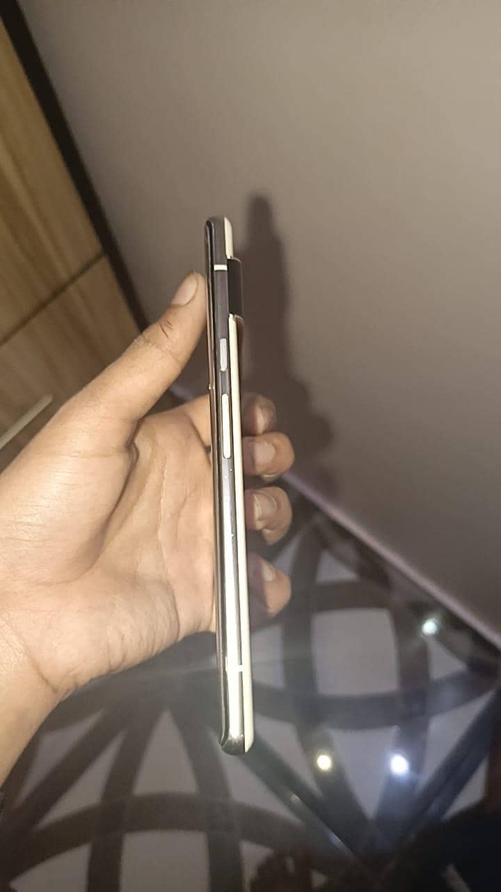 google Pixel 6 pro 4