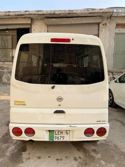 Nissan Clipper