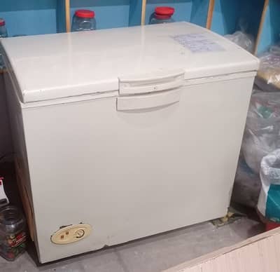 Waves Single Door Freezer – Excellent Condition – Shahdara
