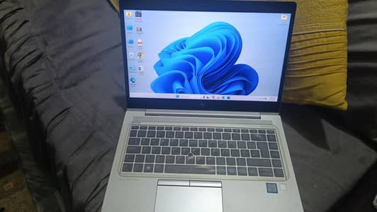 hp laptop in mint condition