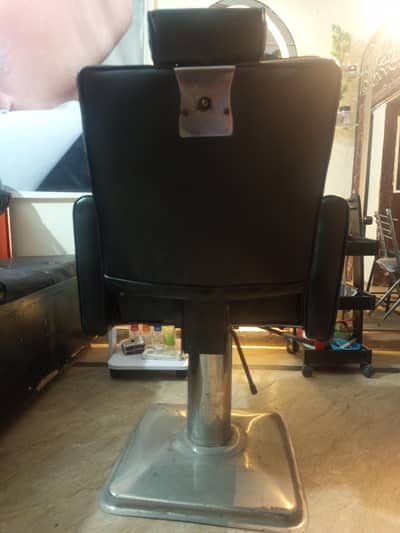 Salon Chair