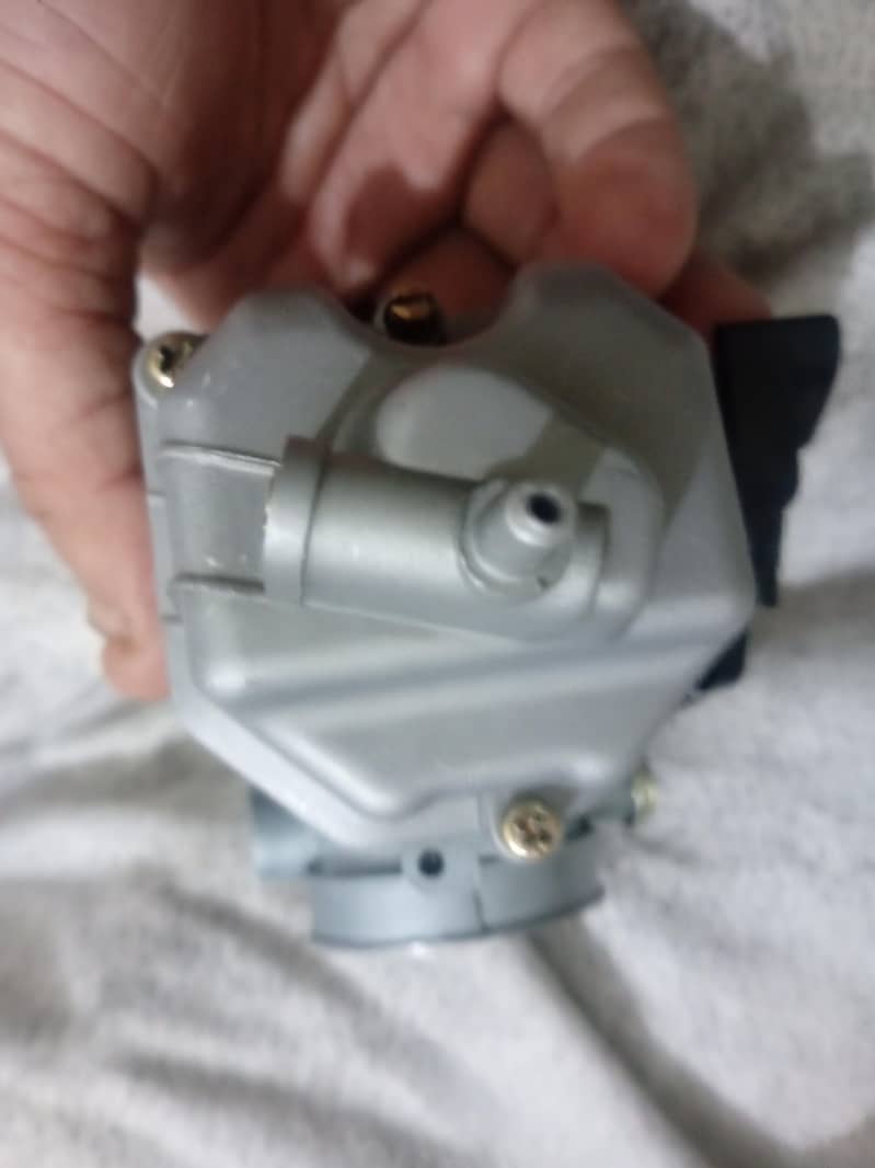 اٹو رکشہ جینین کارپوریٹر 4