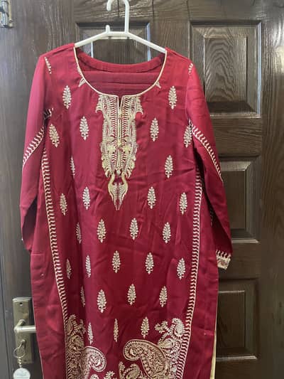 3 Gul Ahmed Winter Suits + Shawls – Excellent Condition 