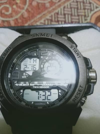 G shock watch ⌚
