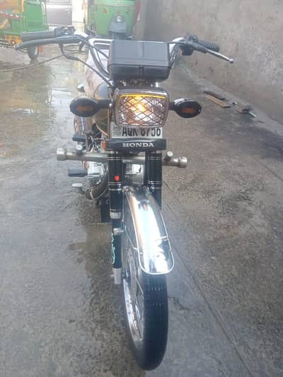 Honda 125 black calor usad condition 10/10