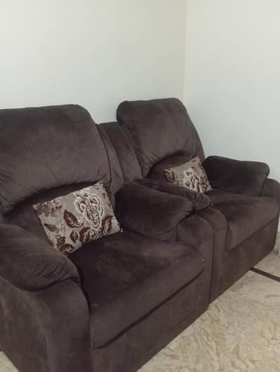 Stylish Sofa set of 2 seater are for sell
