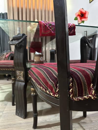 selling 6 chair dinning table