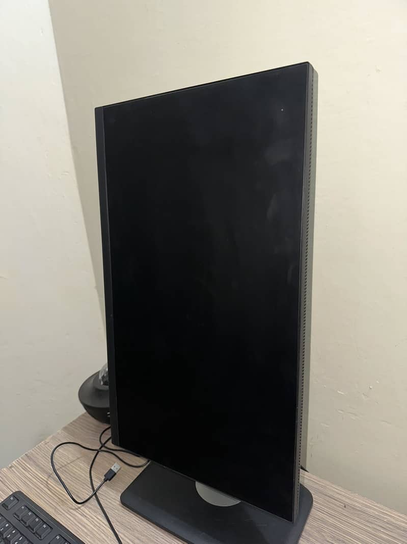 LCD 22 inch borderless 2