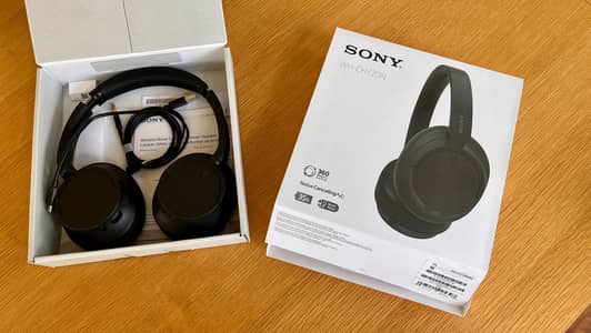 Sony WH-CH720N Wireless Noise Cancelling Headphones | Brand New
