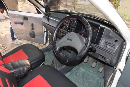 Mehran 2018 VXR (White). 0-30-8-677-11-27