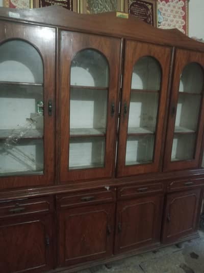 SHOWCASE / BARTAN WALI ALMARI