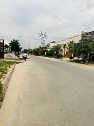 3 Kanal Commercial Plot Available For Rent Near Marhaba Restaurent Canal Road Faisalabad