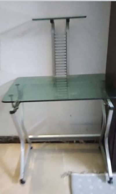Computer table high quality mirror