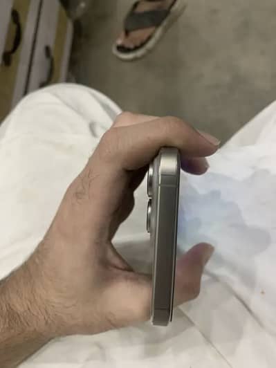 Iphone 16 pro max jv