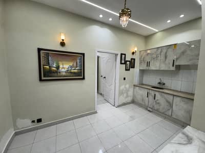 339 Sqft Fully Furnished 1 Bed Modern Apartment For Rent H3 Block Johar Town (Main Boulevard)