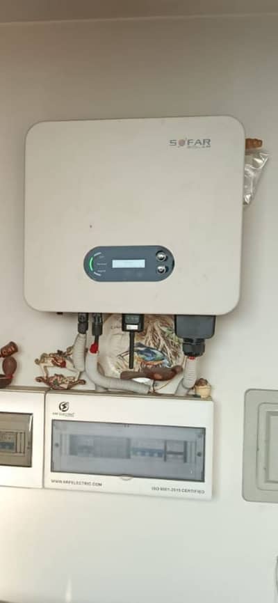 SOFAR 11kW Grid-Tied Solar Inverter (3-Phase) – Excellent Condition