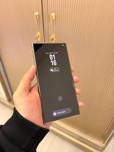 Samsung s24 Ultra 12/256 GB Approved Complete Box