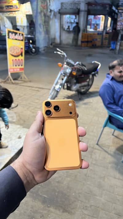 iPhone XR converted 17 pro