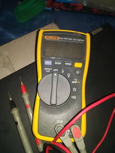 Fluke 114 Multimeter with Leads , Battery Cover