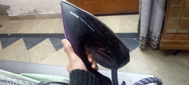 Philips perfectcare Steamer Iron. model no GC8650.