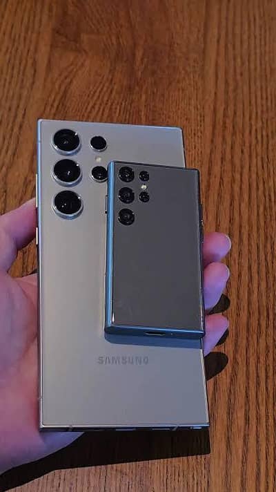 Iphone 17 Air Or Pro Max. Samsung S24 Ultra Mini