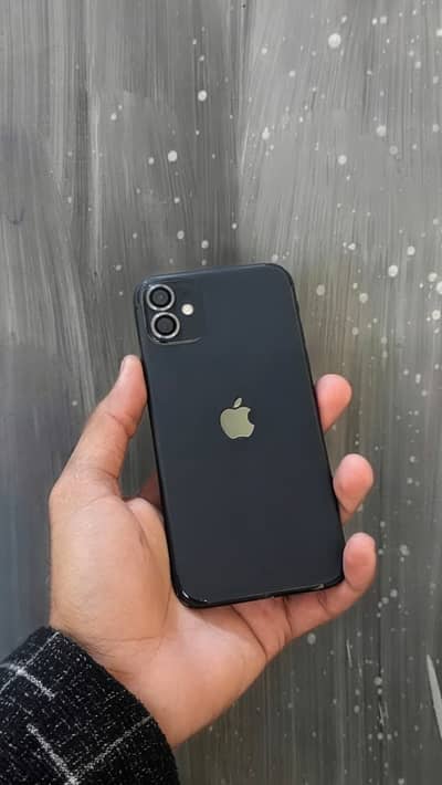 IPhone 11 ( Pta official approved )
