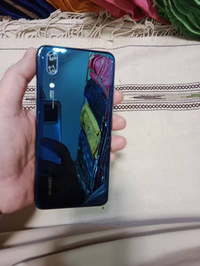 Huawei P20 6/64 condition 10/10 only set