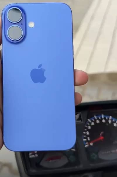 Iphone 16 100 battery with box