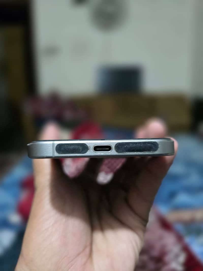 Apple iPhone 15 Pro Max 3