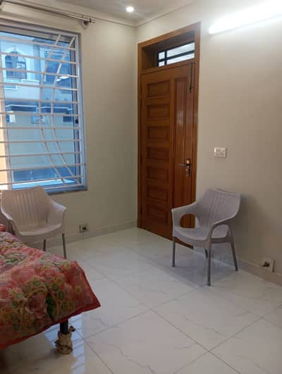 House For Rent In G-13 (4 Marla)