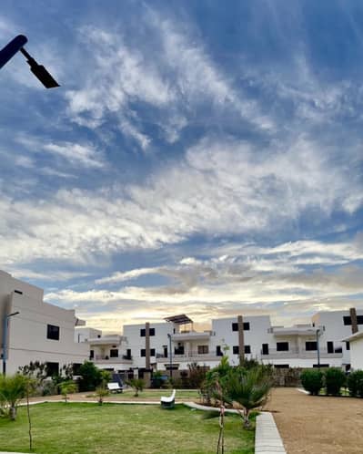 WEST OPEN Villa (Waarey ka Sauda/CHANCE DEAL)