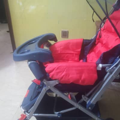 brand new walker pram available good condition. .