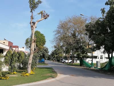 10 Marla Residential Plot For sale In DHA Phase 5 - Block B Lahore In Only Rs. 23500000