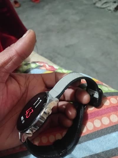 r08 4 month used likely new