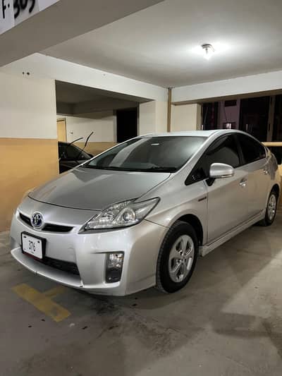 Toyota prius 2011 model