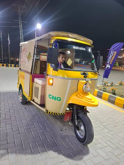 tazraftar reksha private use good condition.