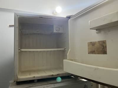 Mini fridge 10/9 condition