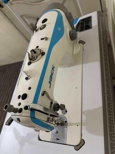 Jack F4 Sewing Machine