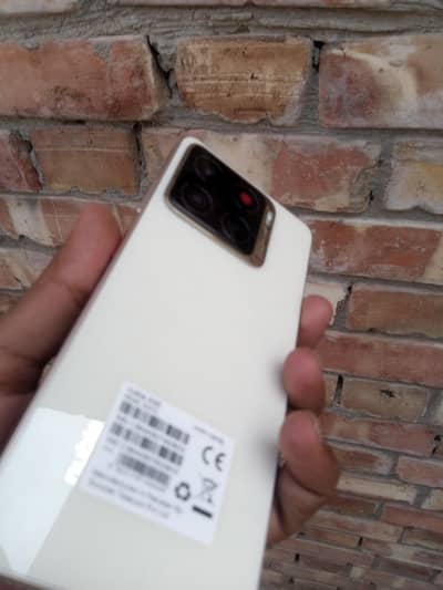 Zte Nubia A56. Malka Hans